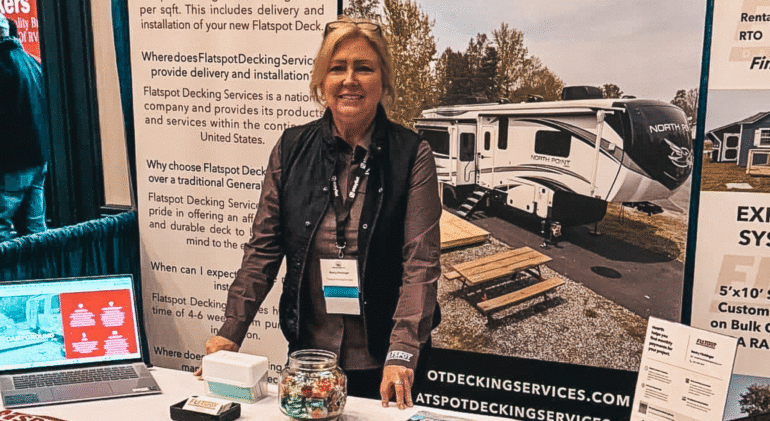 flatspot decking services sales team on trade show