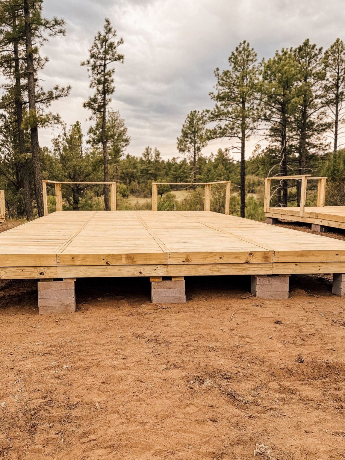 Manzano Mountain Retreat — modular deck by Flatspot