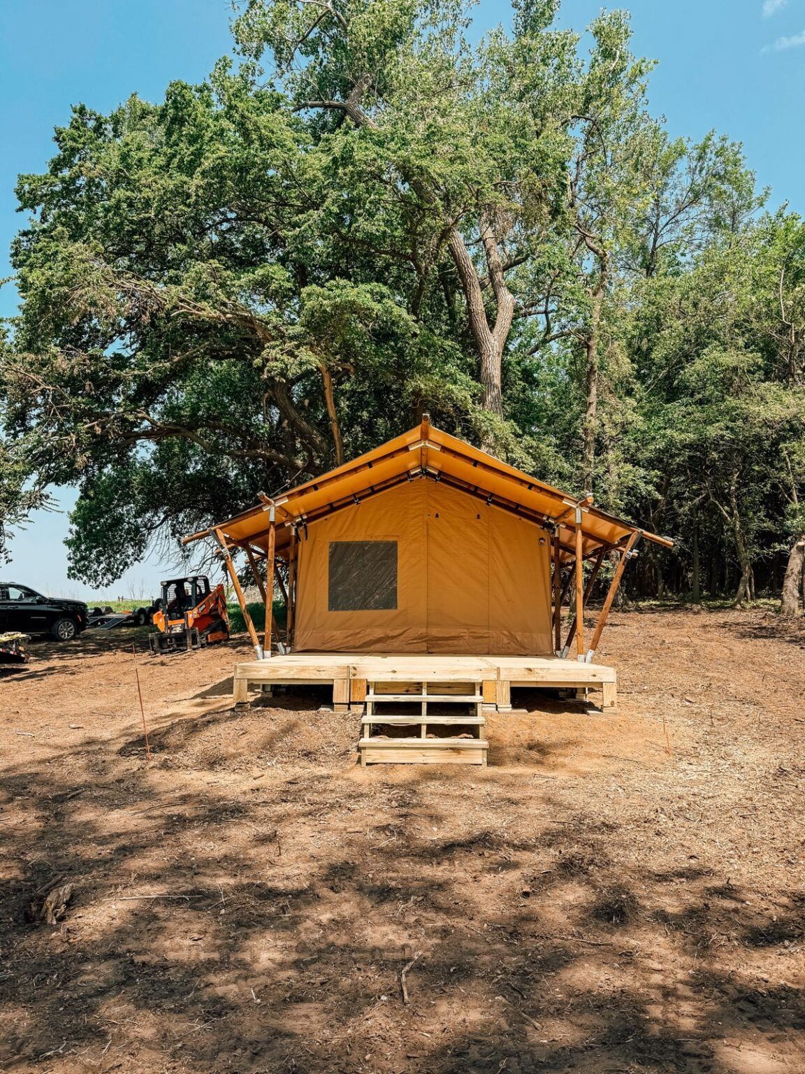 Painted Prairie Vinery — modular deck by Flatspot