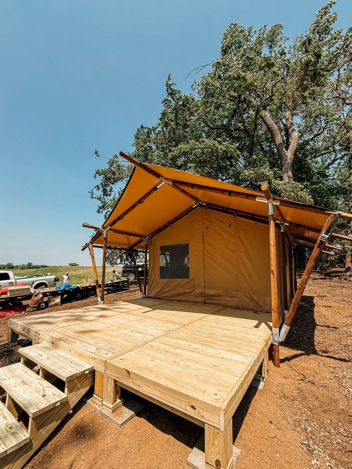 Painted Prairie Vinery — modular deck by Flatspot