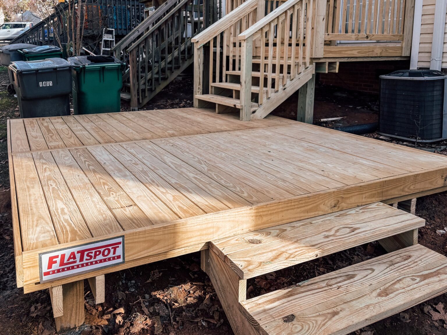 Private residence in Charlotte, NC — modular deck by Flatspot