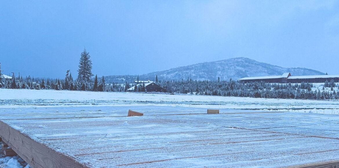 Snow Mountain Ranch modular deck, winter installation