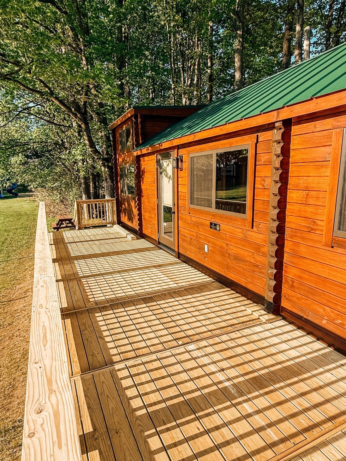 Woodstream Campsite — modular deck by Flatspot