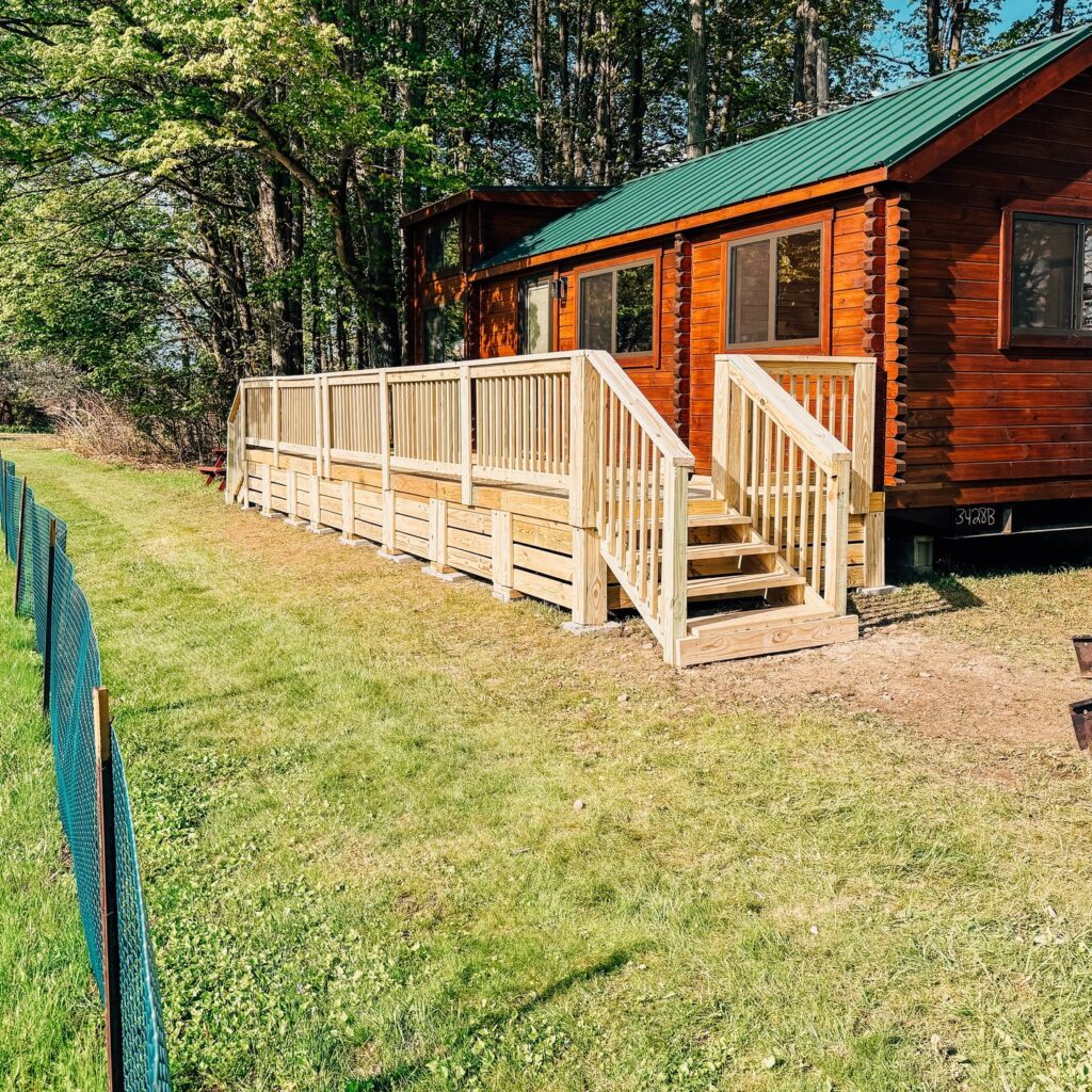 Woodstream Campsite — modular deck by Flatspot